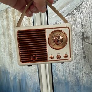 Bluetooth speaker rechargeable